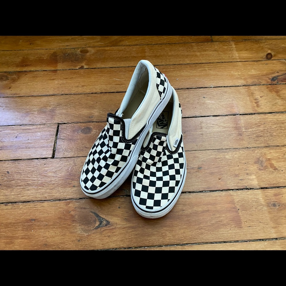 VANS SLIP ON ◼️◻️